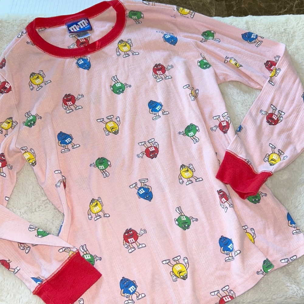 Large ladies M&M’s candy M&m long sleeve pajama top